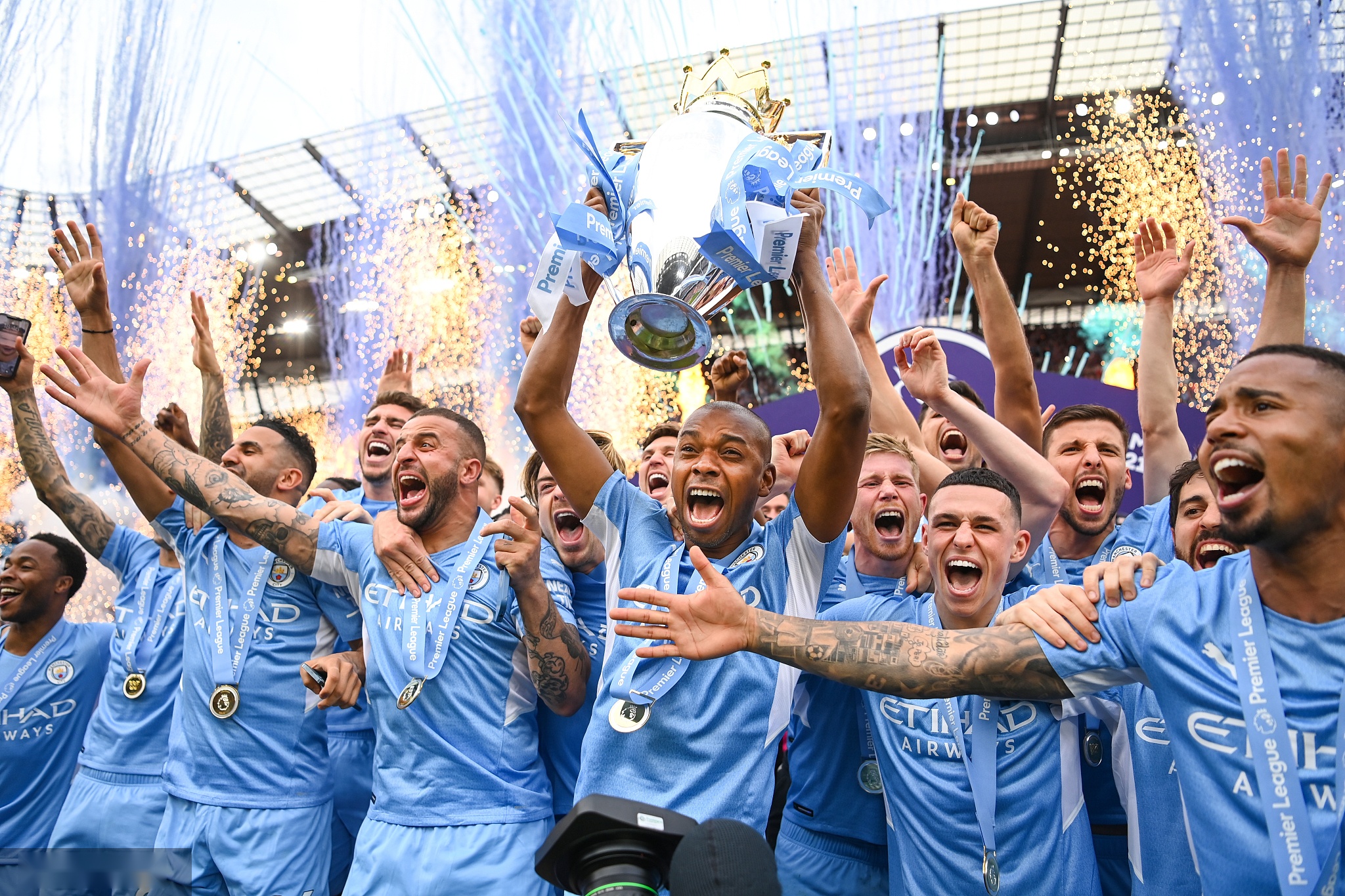 多年轻人加 多年轻人加